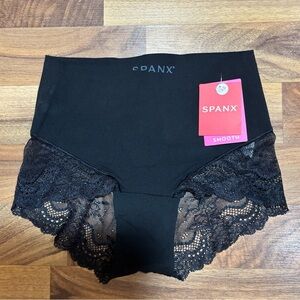 Spanx Smooth Lace Hi Hipster Panties XS Undetectable Very Black NWT SP0515